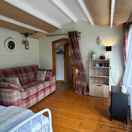 The Creevy Apartment *